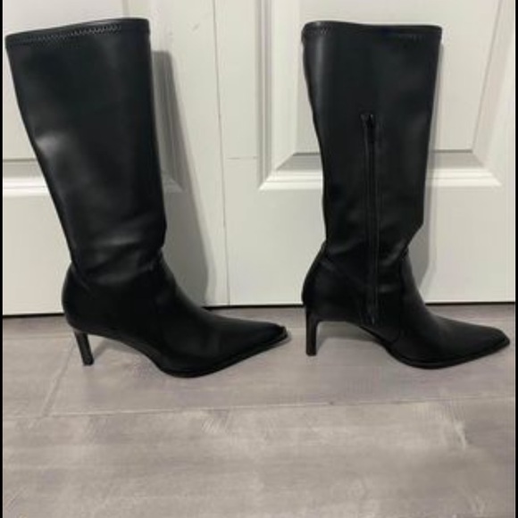 UO Billie Tall Stretch Boot - Picture 4 of 5